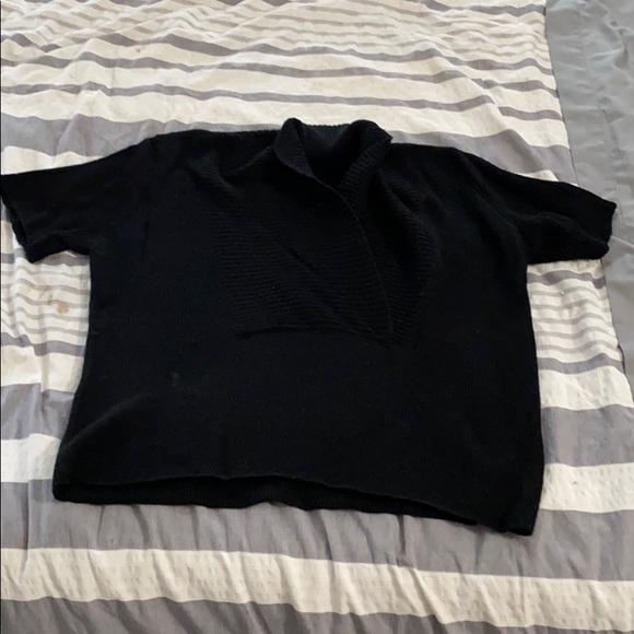 Short sleeved Filippa K sweater - Picture 1 of 3